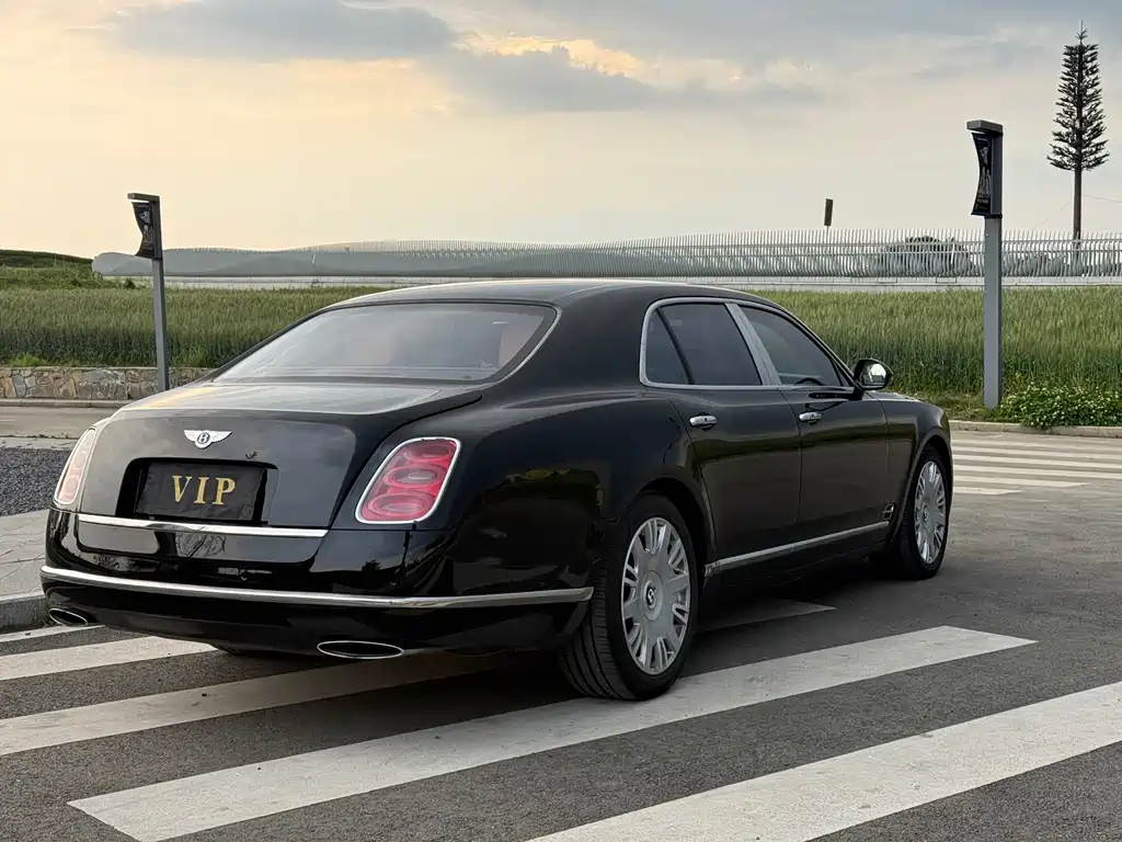 Bentley Mulsanne 2012 — фото 5