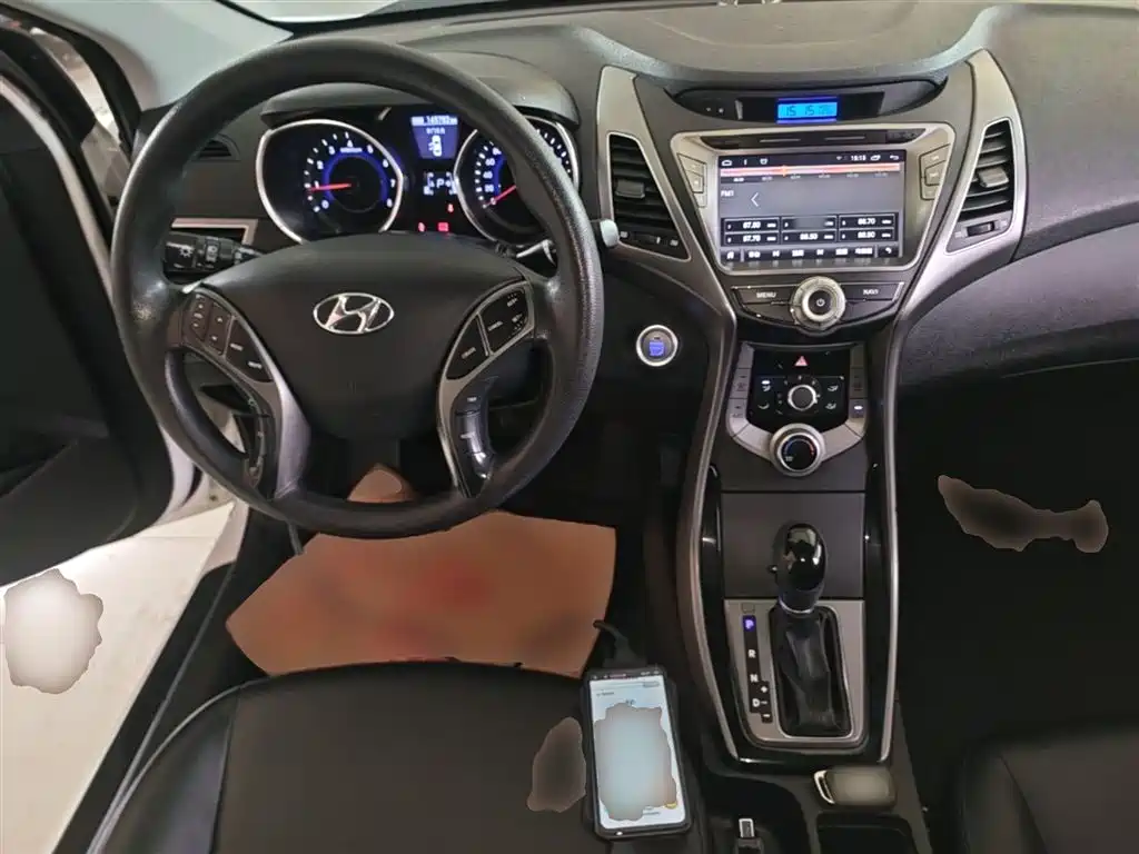 Hyundai Elantra Langdong 2015 — фото 10