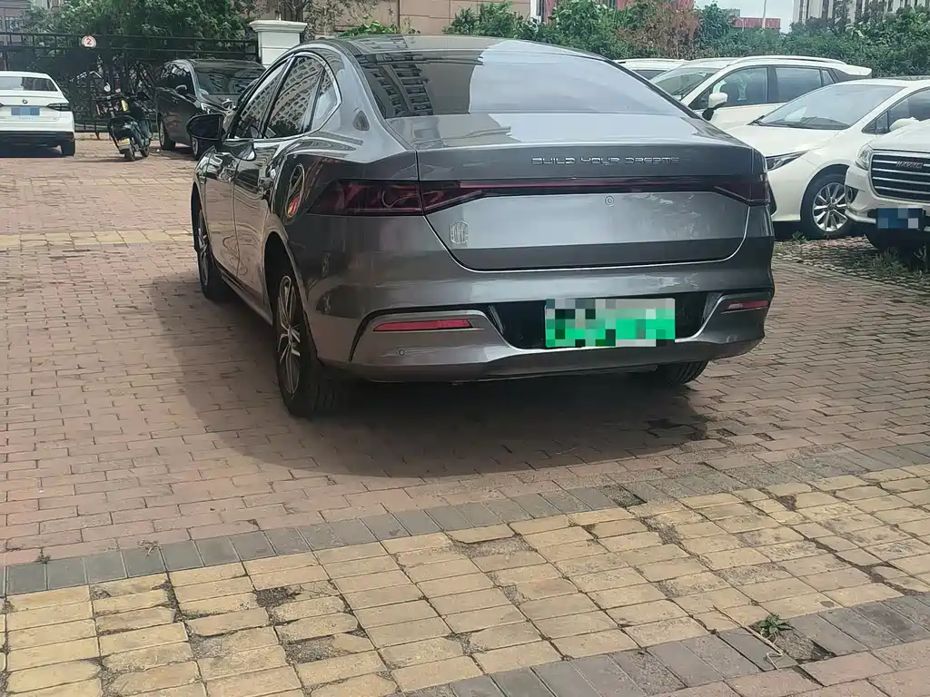 BYD Qin PLUS 2023 — фото 8