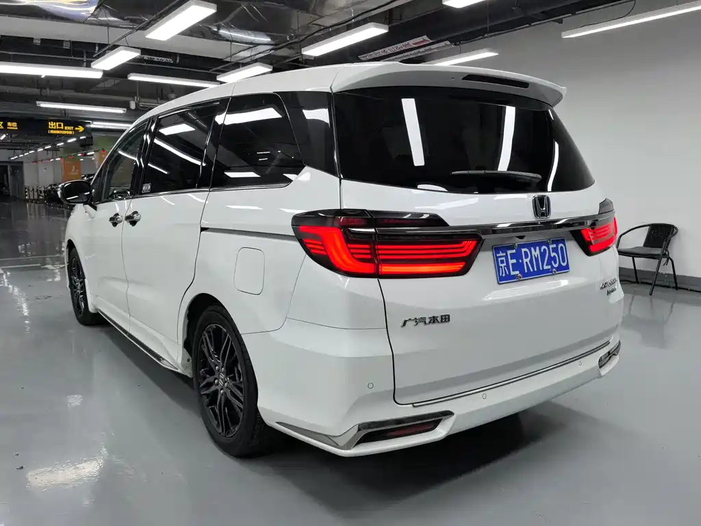 Honda Odyssey 2023 — фото 14