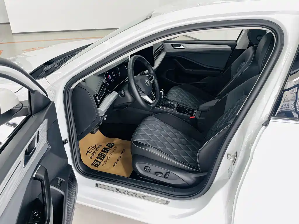 Volkswagen Sagitar 2023