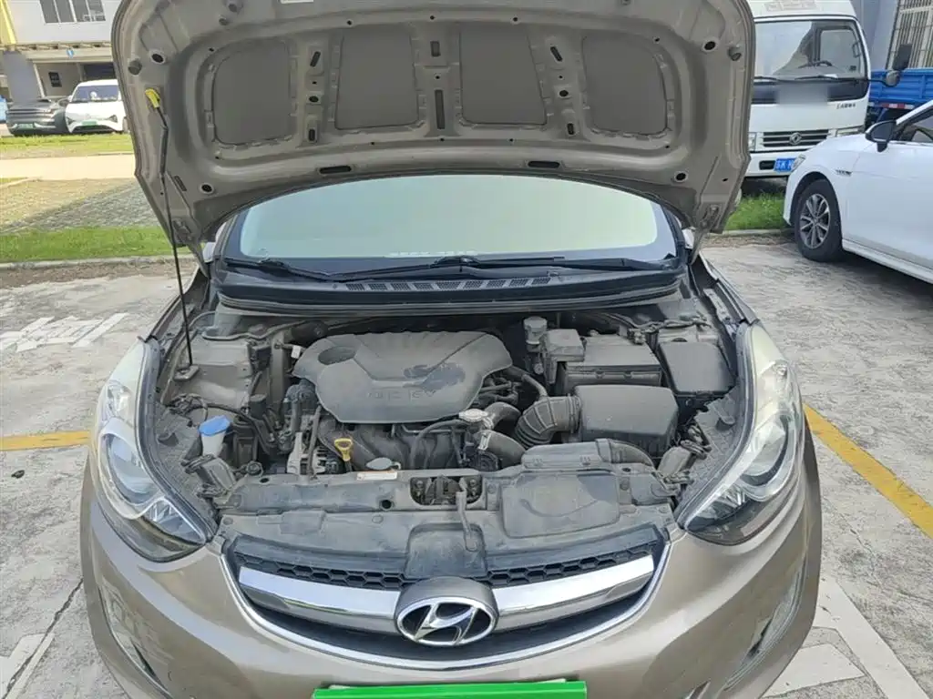 Hyundai Elantra Langdong 2016 — фото 20