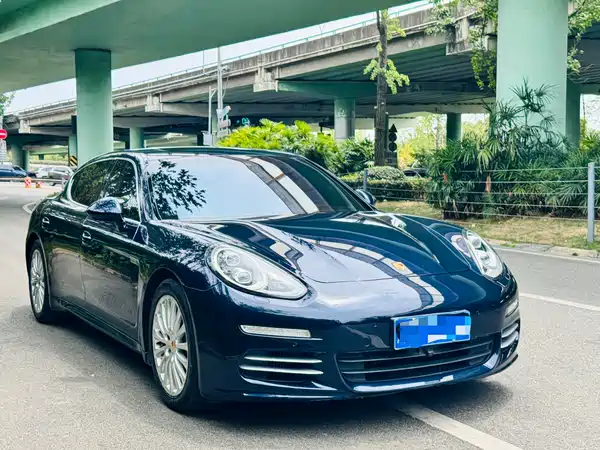 Porsche Panamera 2016