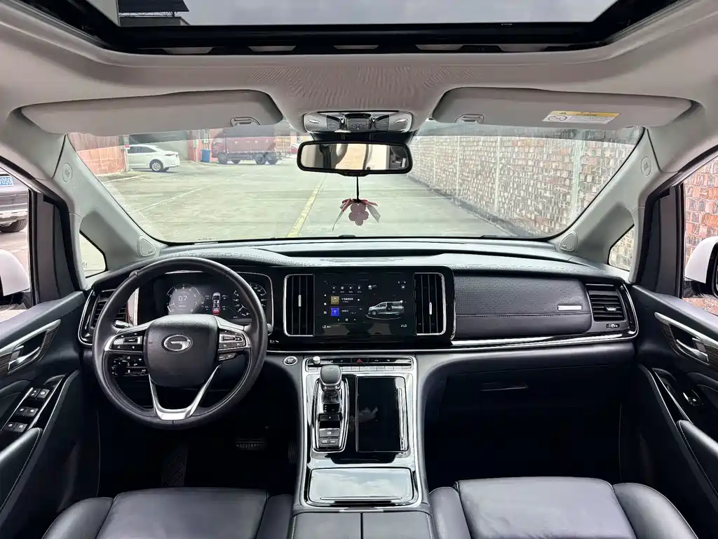 GAC Motor Trumpchi M8 2021 — фото 10