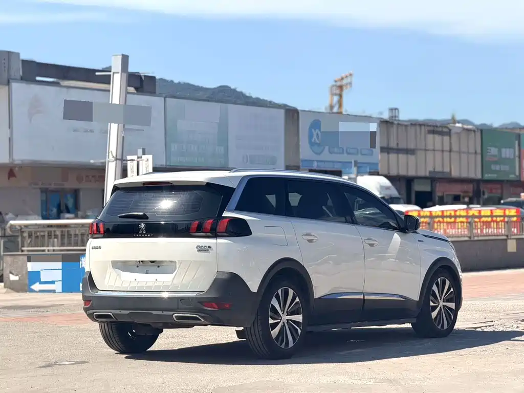 Peugeot 5008 2018 — фото 4