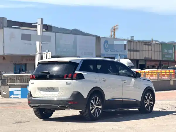 Peugeot 5008 2018