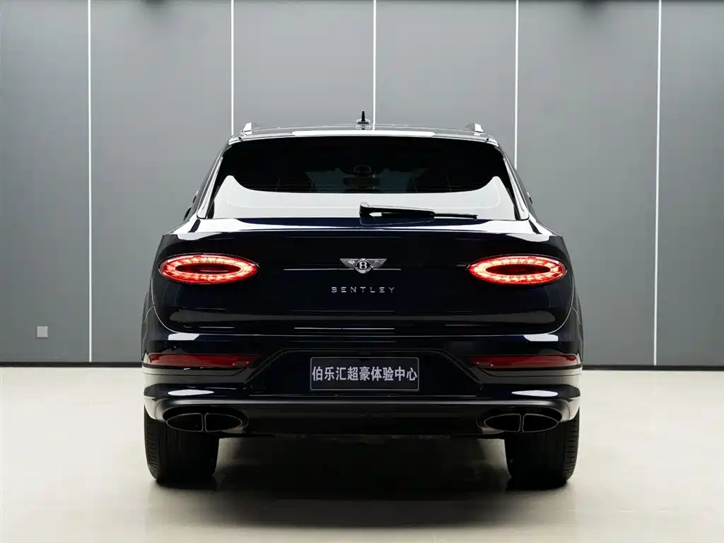Bentley Bentayga 2025 — фото 7
