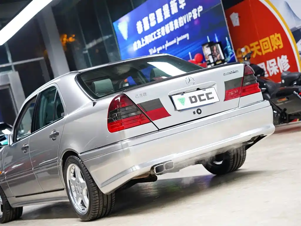 Mercedes-Benz C-Class AMG 2003 — фото 10