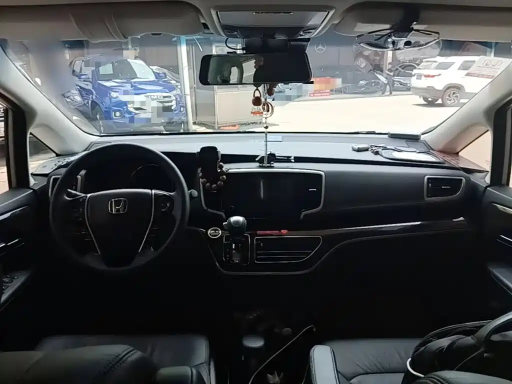 Honda Odyssey 2021 — фото 10