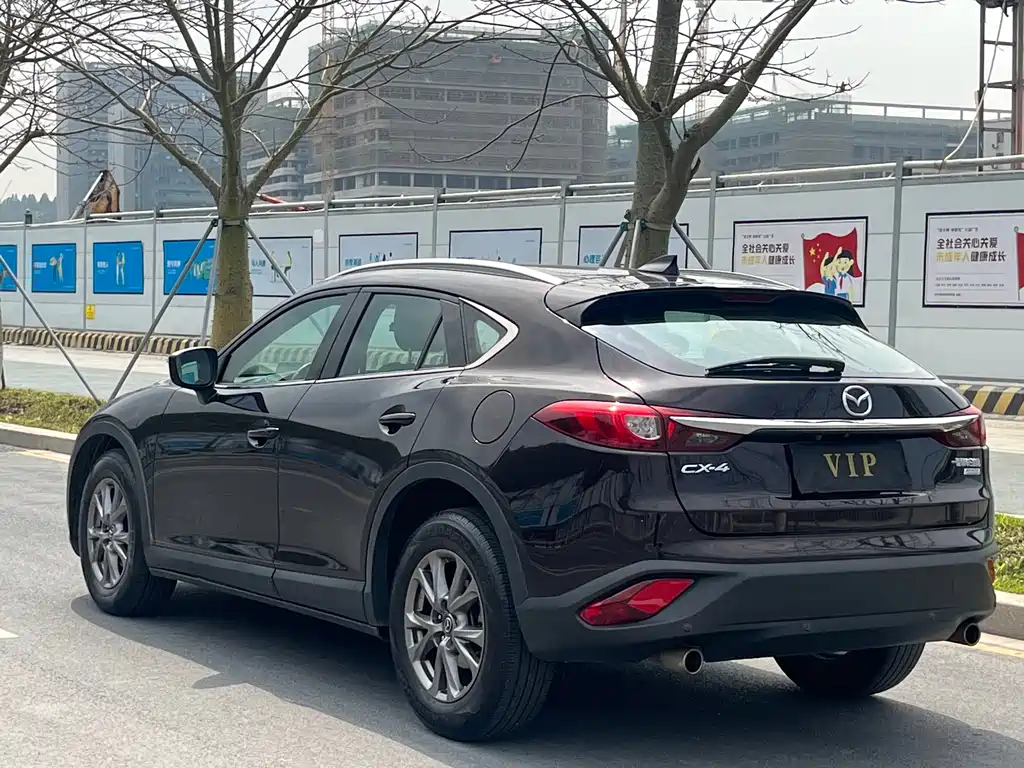 Mazda CX-4 2018 — фото 5