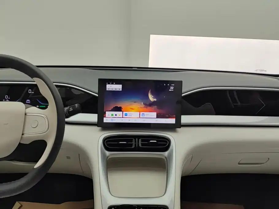 Geely Galaxy Starwish 2025 — фото 13