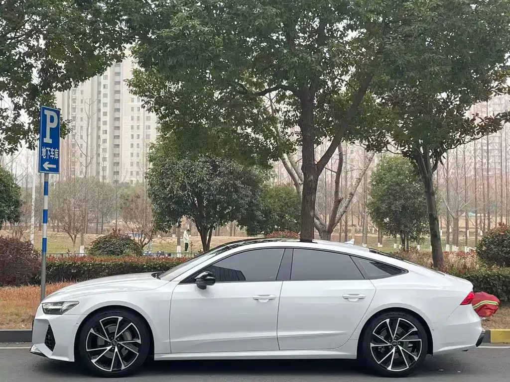 Audi A7 2021 — фото 2