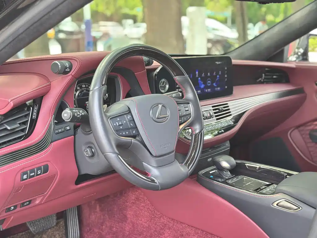 Lexus LS 2021 — фото 16