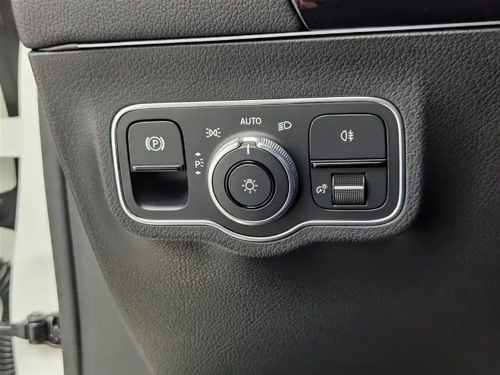 Mercedes-Benz B-Class 2021 — фото 21