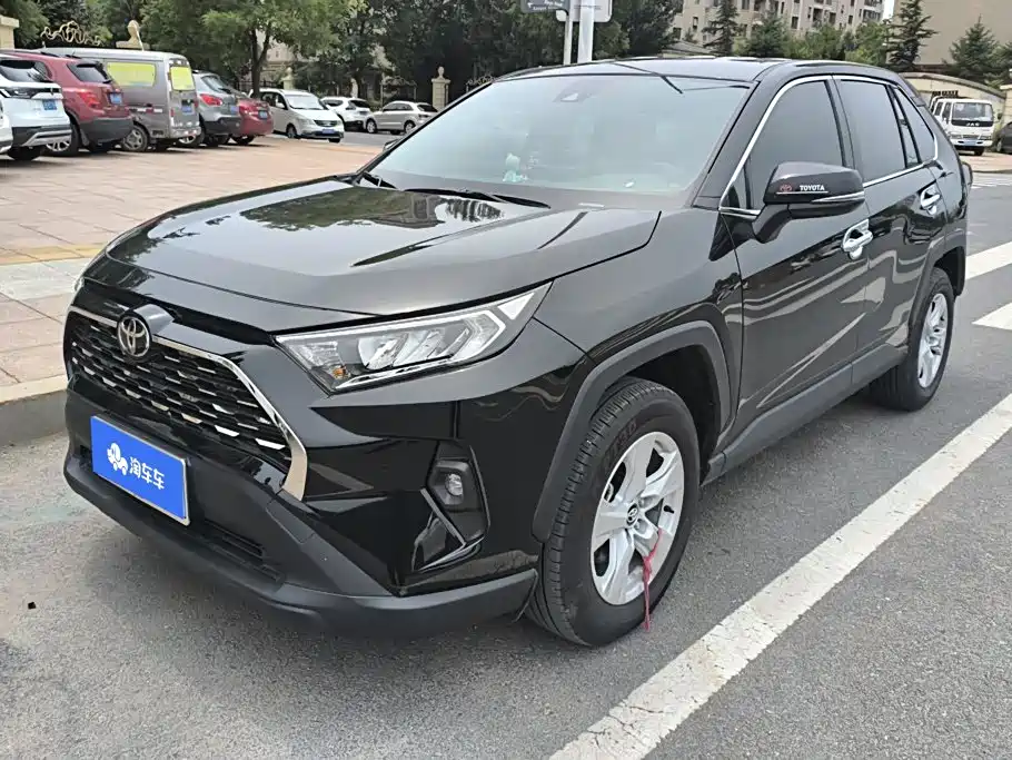 Toyota RAV4 2025