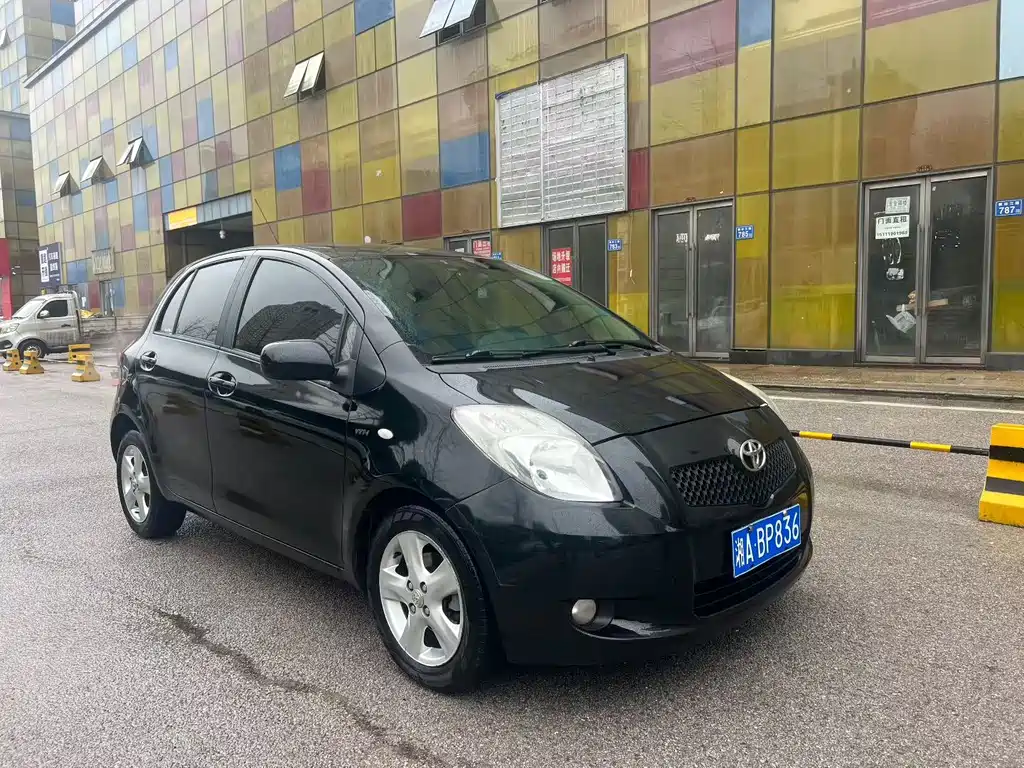 Toyota Yaris 2010