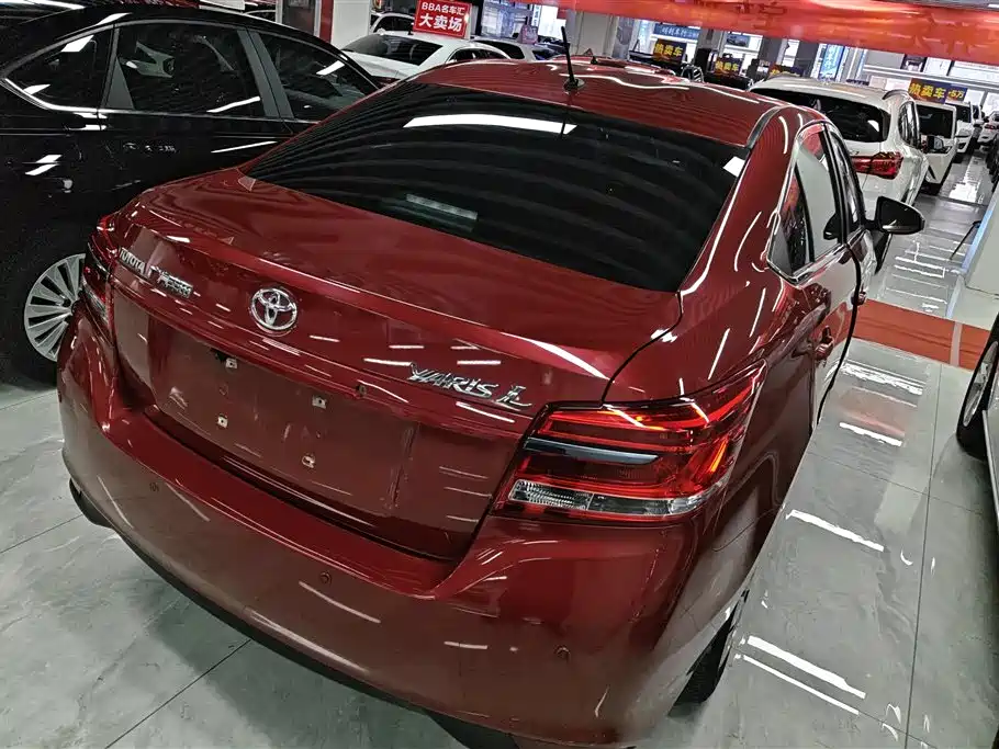 Toyota Yaris L 2018 — фото 3