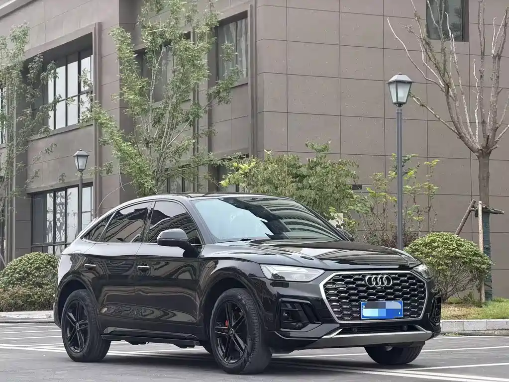 Audi Q5L Sportback 2022 — фото 3