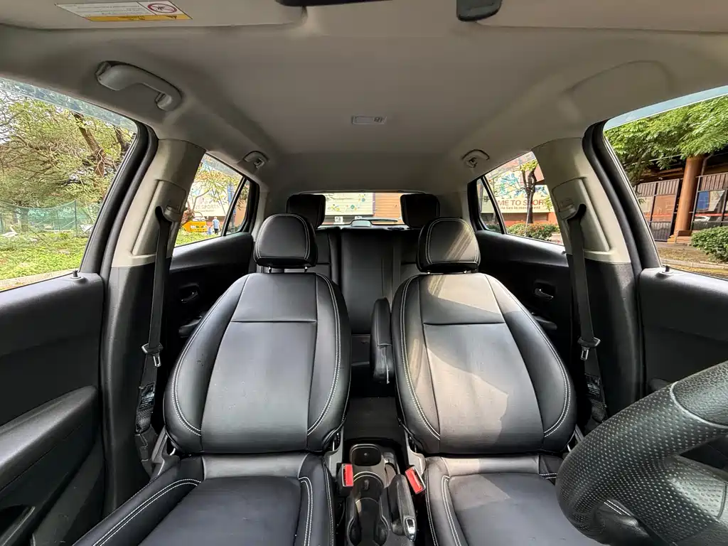 Chevrolet Trax 2015 — фото 10
