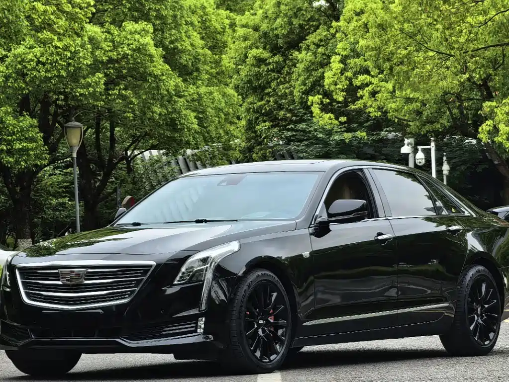 Cadillac CT6 2016 — фото 1