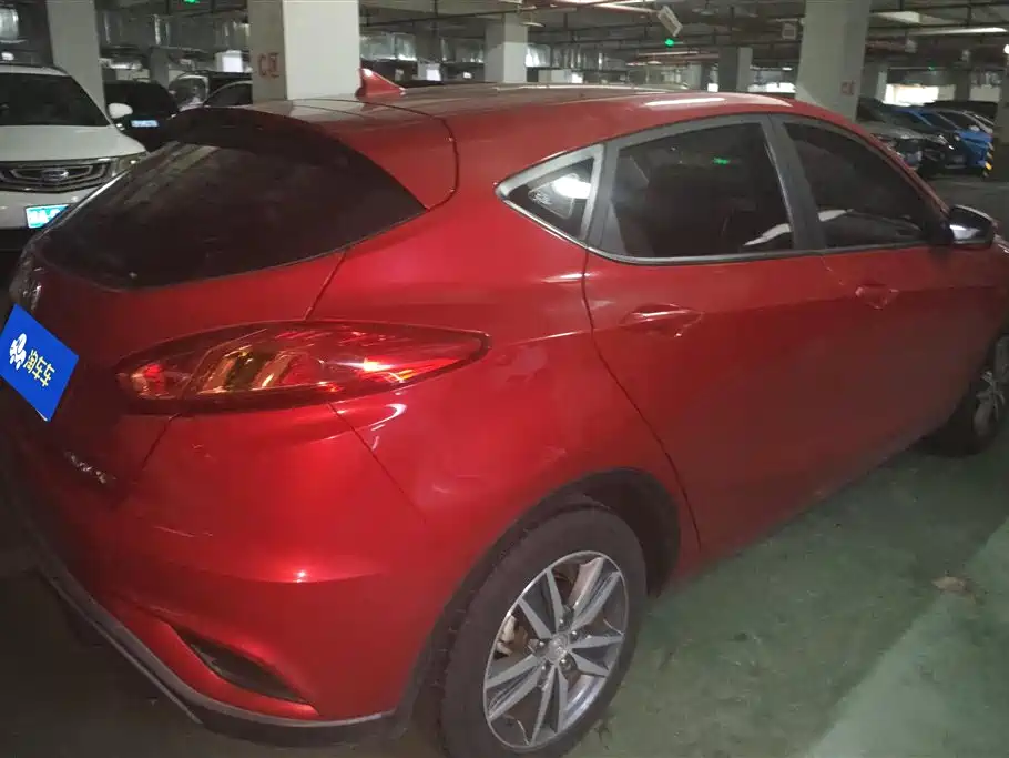 Changan Eado XT 2016 — фото 3