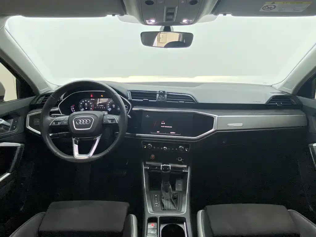 Audi Q3 2022 — фото 10