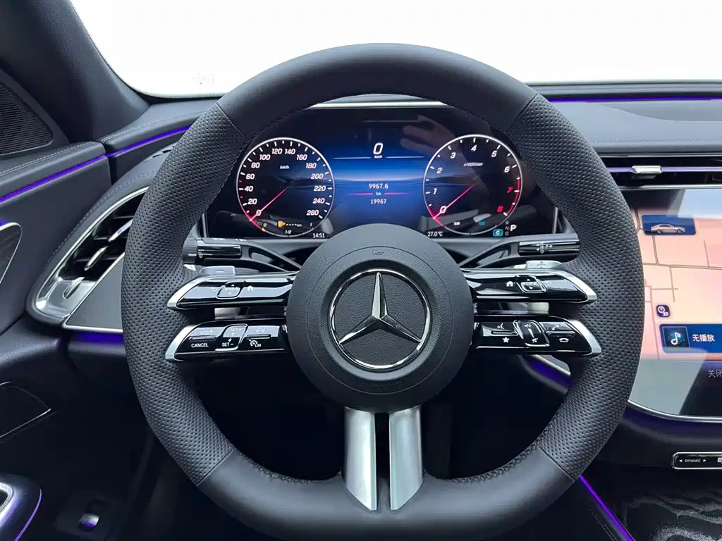 Mercedes-Benz E-Class 2024 — фото 22