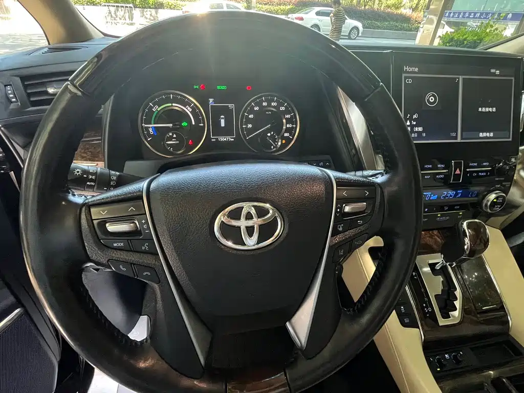Toyota Alphard 2020 — фото 9