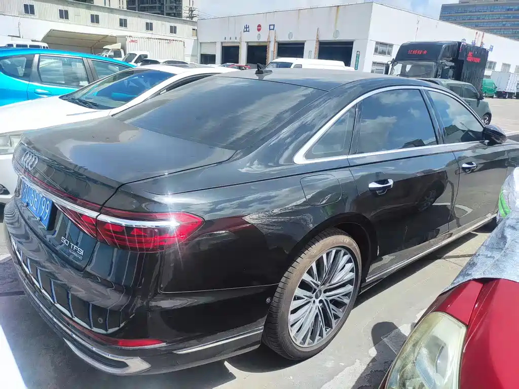 Audi A8 2024