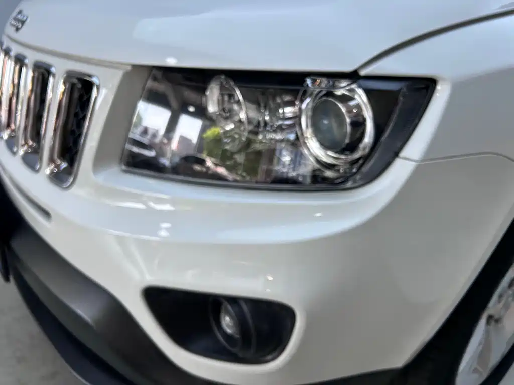 Jeep Compass 2015 — фото 28