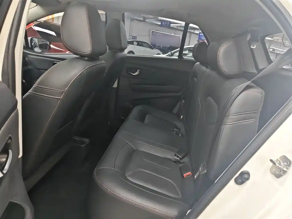 Haval H1 2017 — фото 17