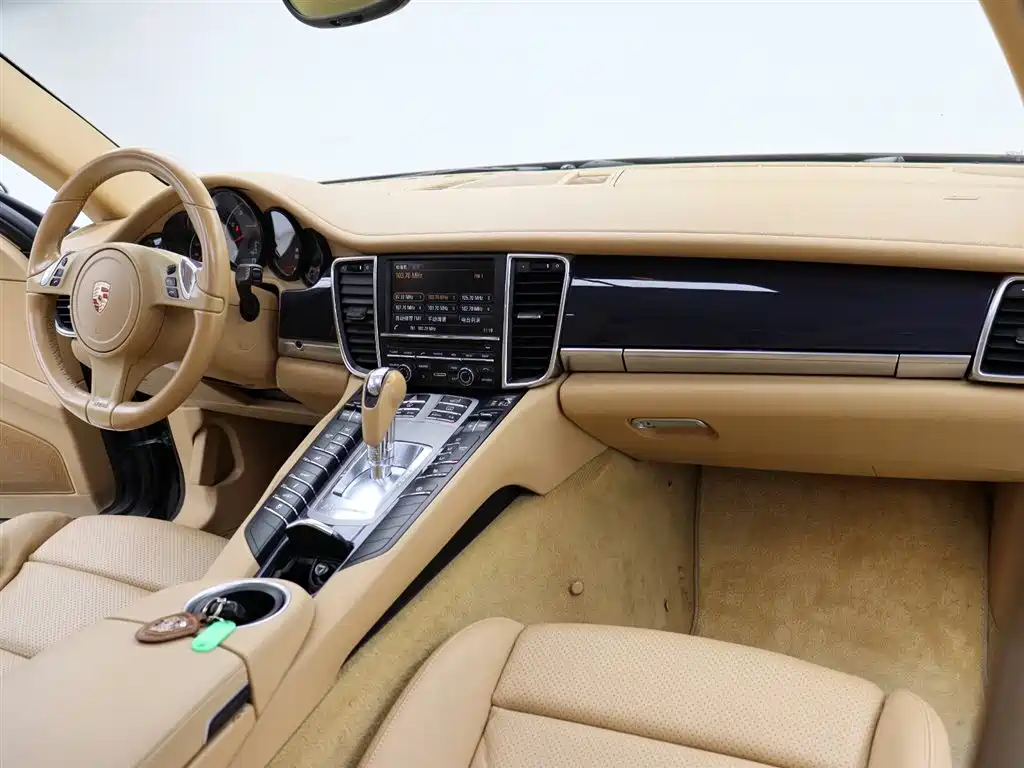 Porsche Panamera 2014 — фото 17