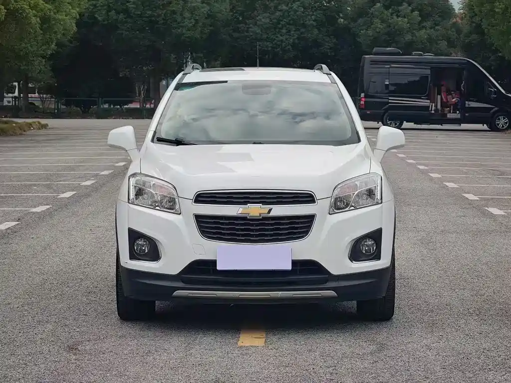 Chevrolet Trax 2015 — фото 2