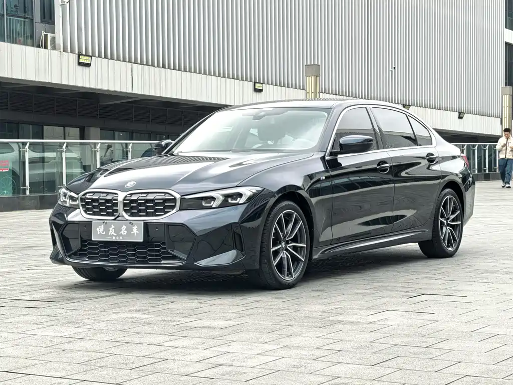 BMW 3 Series 2025 — фото 1