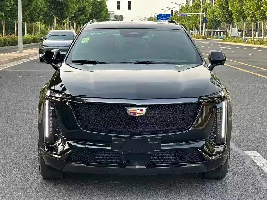 Cadillac XT5 2026 — фото 2