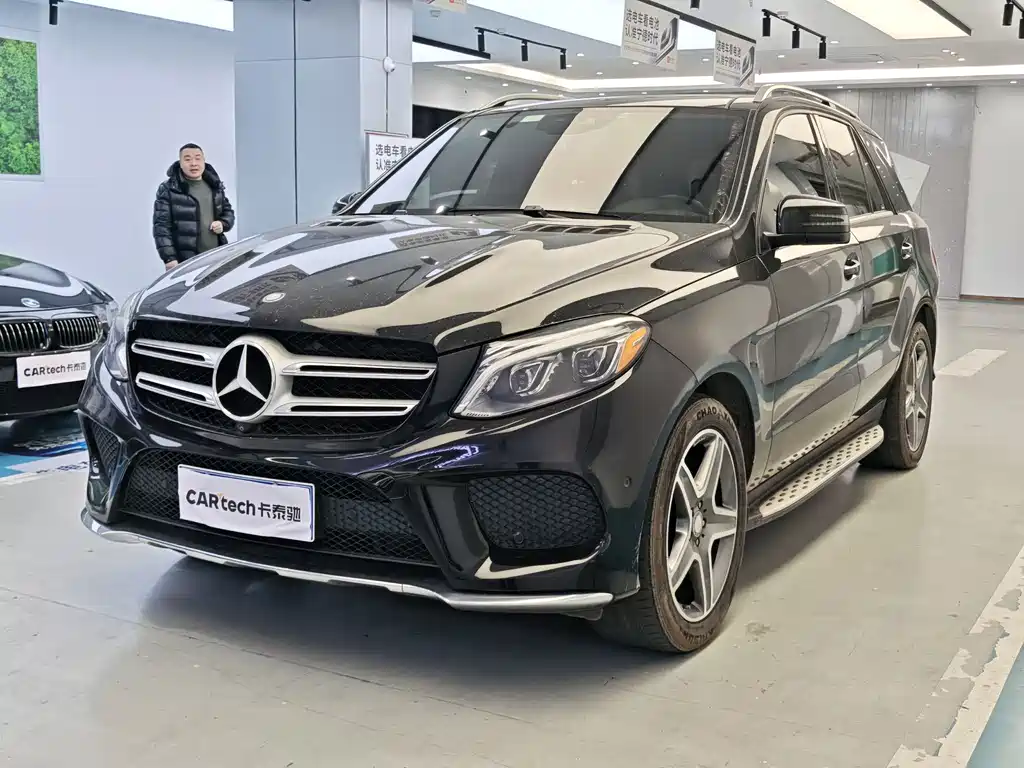 Mercedes-Benz GLE 2017 — фото 1