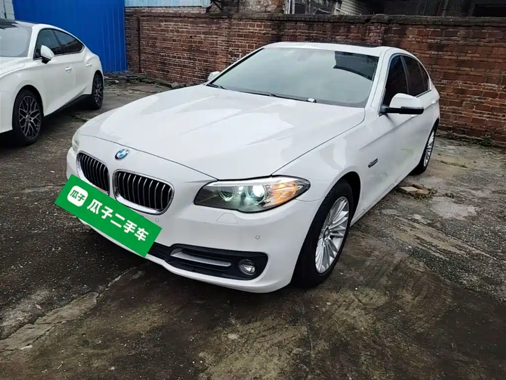 BMW 5 Series 2015 — фото 2