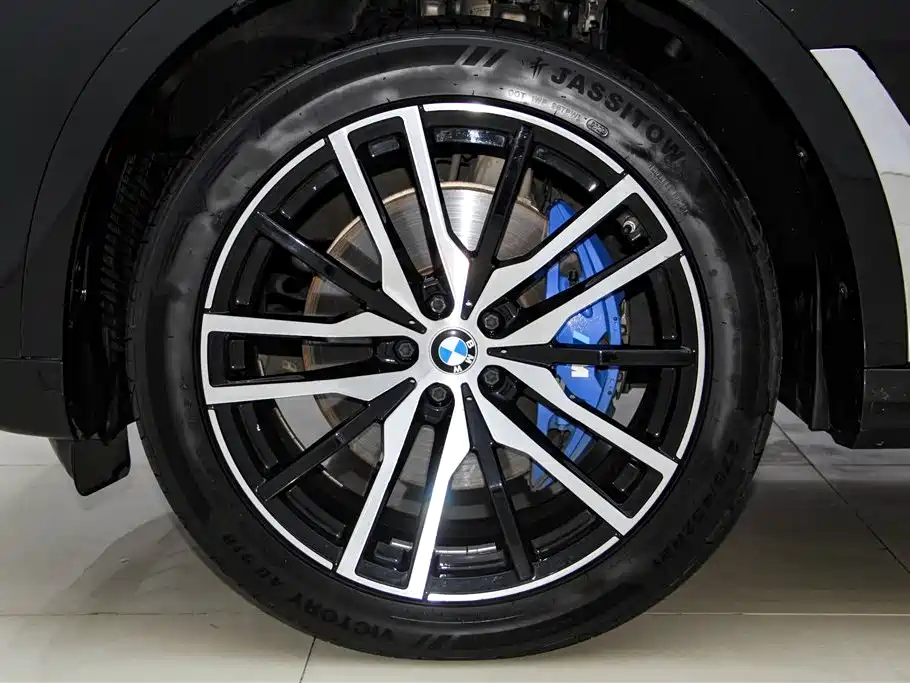 BMW X7 2020 — фото 11