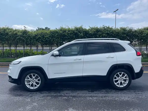 Jeep Cherokee 2017