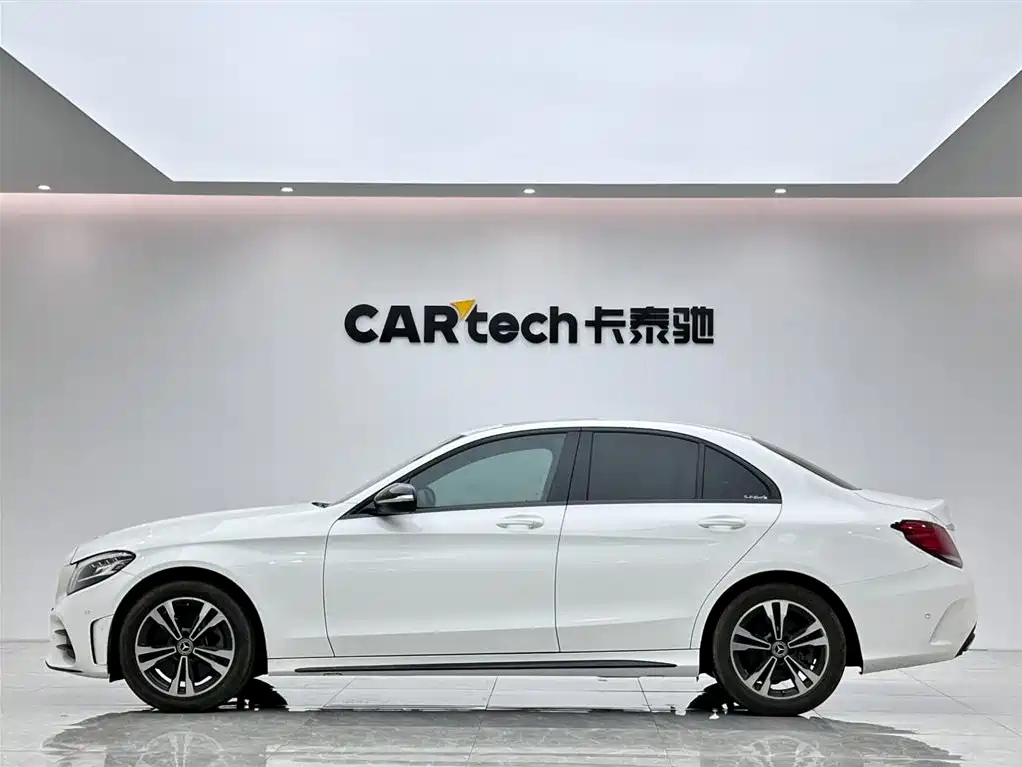 Mercedes-Benz C-Class 2019