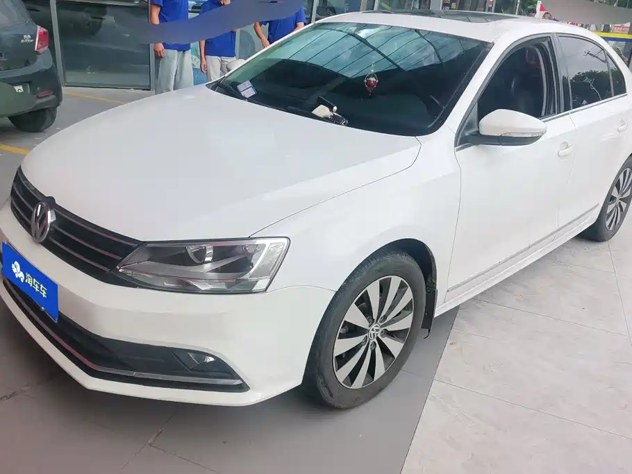 Volkswagen Sagitar 2019