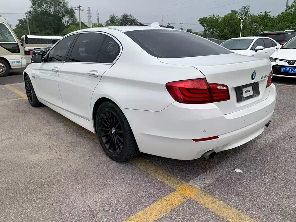 BMW 5 Series 2012