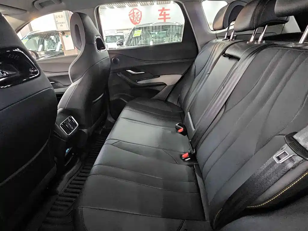 BYD Seal 05 DM-i 2025 — фото 9