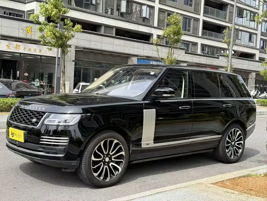 Land Rover Range Rover 2019 — фото 1