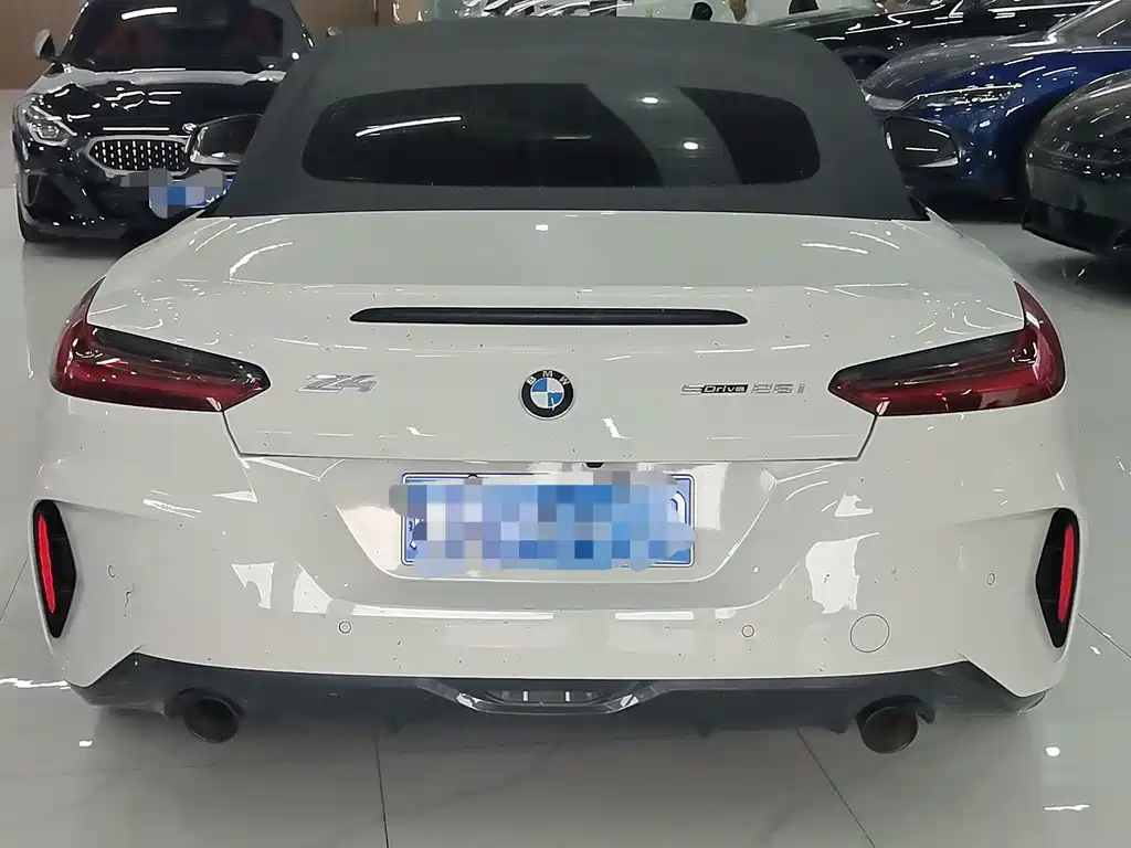 BMW Z4 2021 — фото 9