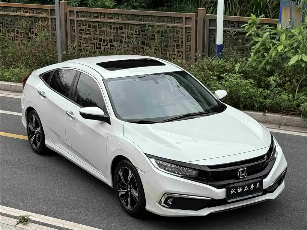 Honda Civic 2019 — фото 10