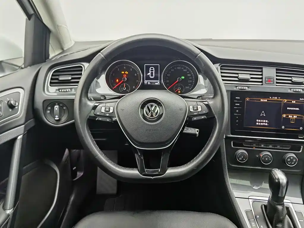 Volkswagen Golf 2020 — фото 11