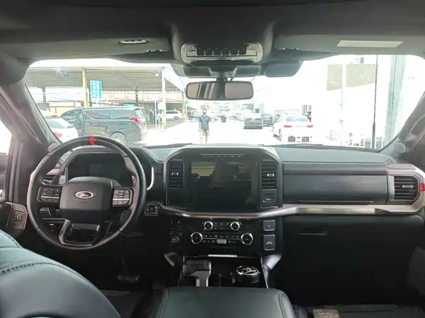 Ford F-150 Raptor 2025