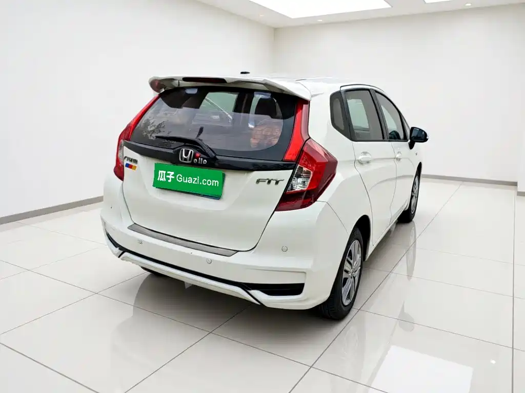 Honda Fit 2018 — фото 4