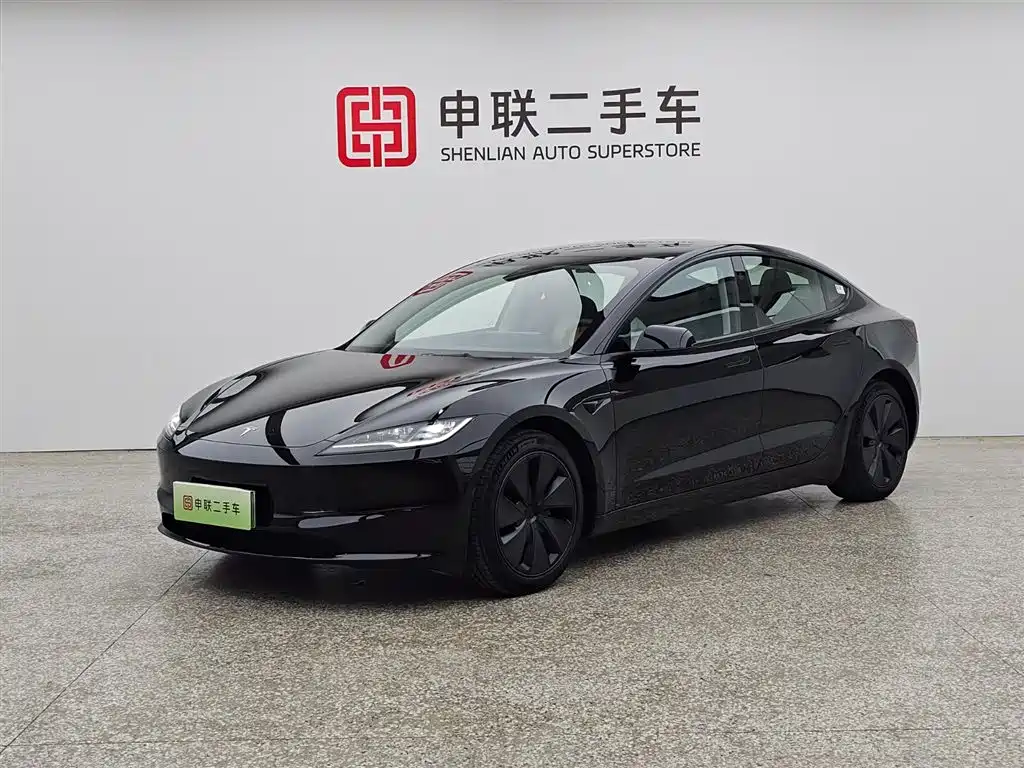 Tesla Model 3 2024